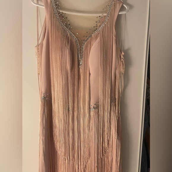 Beautiful designer JLo style dress. - Picture 2 of 8